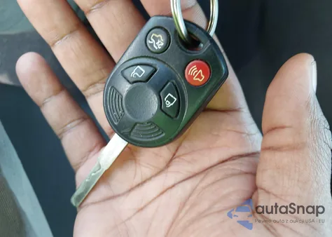 2016 Ford Focus Se z USA, uszkodzony, nr VIN 1FADP3F22GL300841